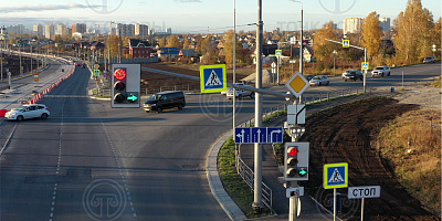 Поставка в город Верхняя Пышма, Успенский проспект, светофорных опор ОГСГ, ОСФГ